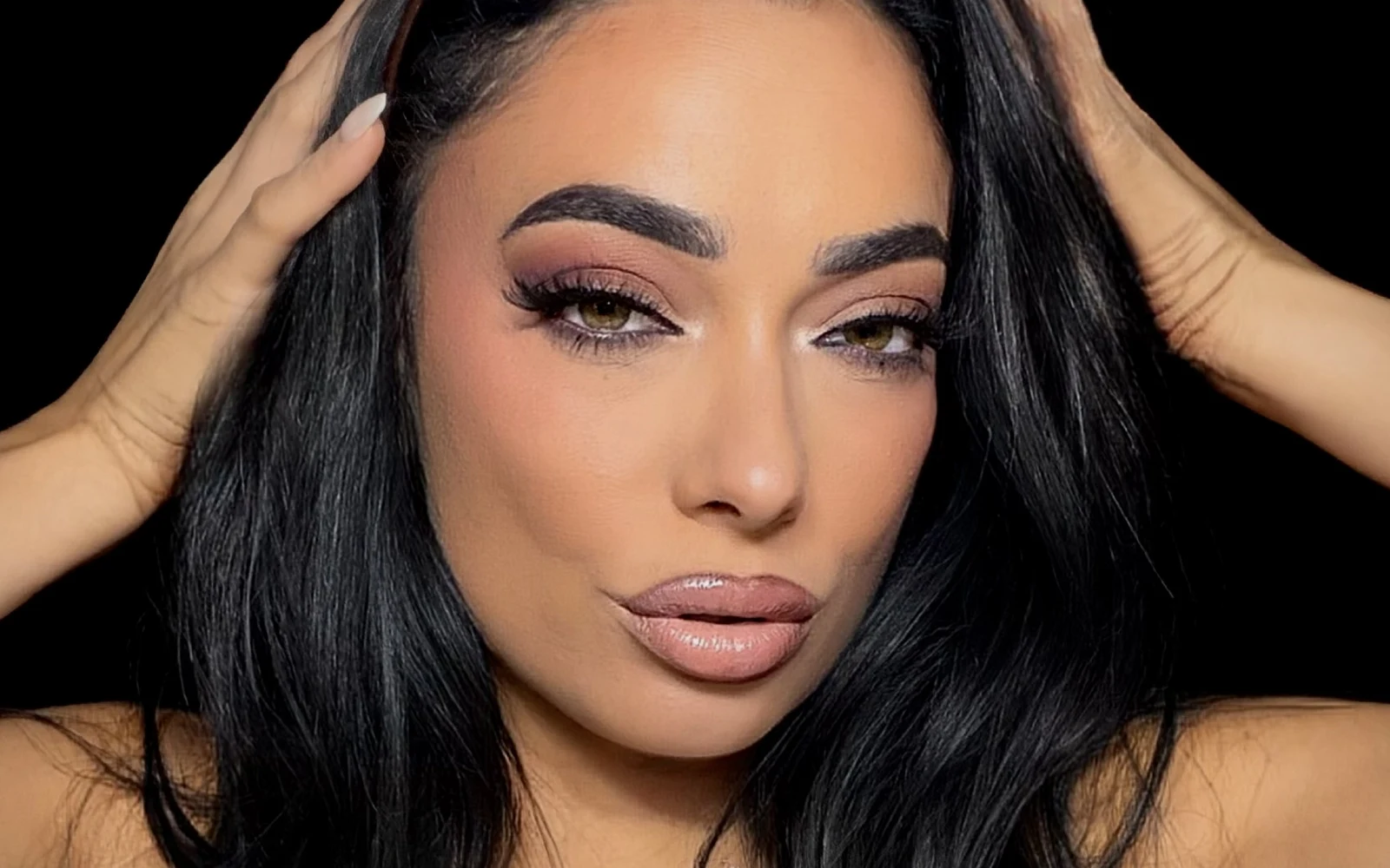 Mein Abend-Smoky-Eye mit Huda Beauty – Schritt für Schritt